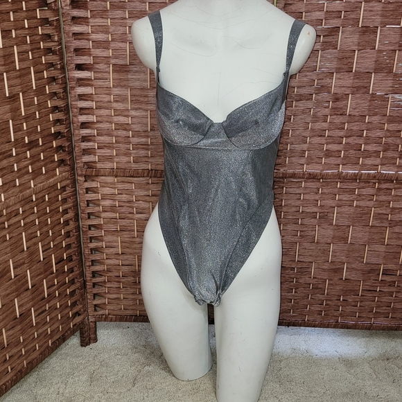 Victoria's Secret Vintage 1990s Gold Label Metallic Gray/Silver Body Suit 34B - Picture 4 of 14